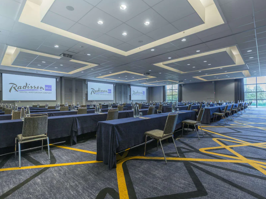 Conference-Rooms